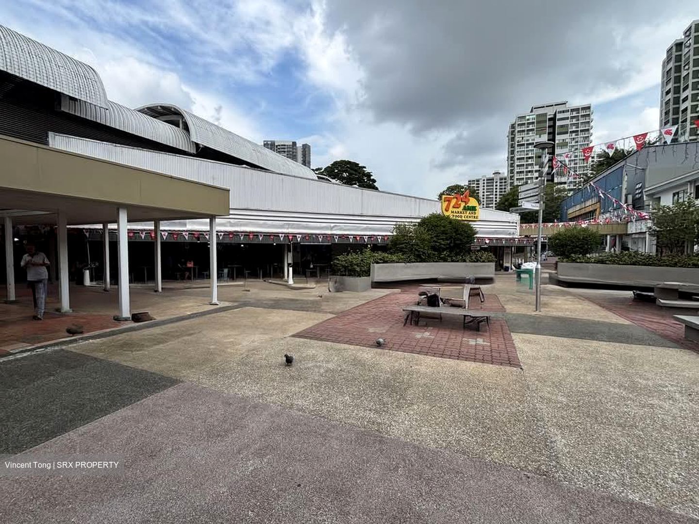 Ang Mo Kio Avenue 6 (D20), Retail #581155531